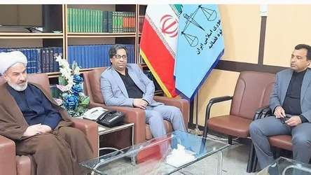 در دیدار با رئیس کل دادگستری خراسان شمالی عنوان شد : 
دستگاه قضایی تمام قد در کنار واحدهای تولیدی خواهد بود
 